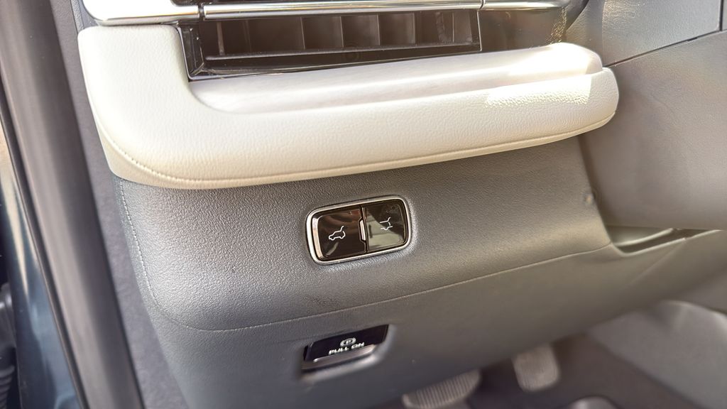 2025 Lincoln Navigator