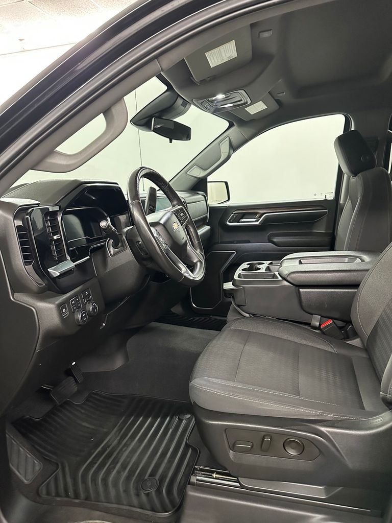 used 2022 Chevrolet Silverado 1500 car, priced at $30,985