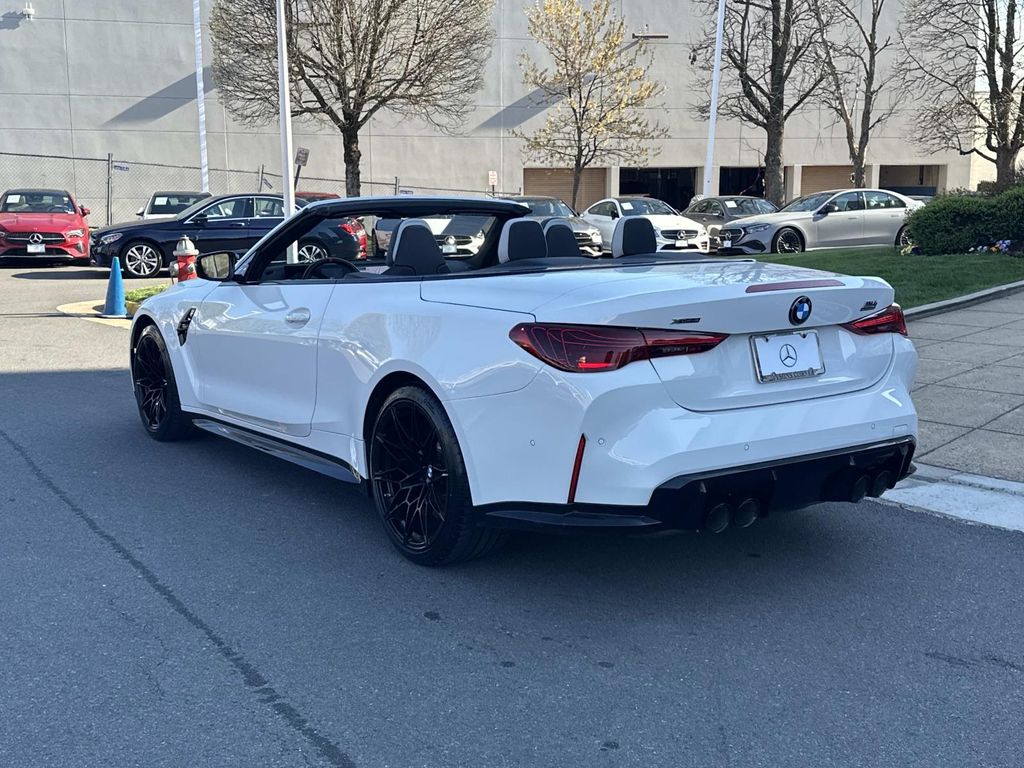 Thumbnail: 2025 BMW M4 - 25