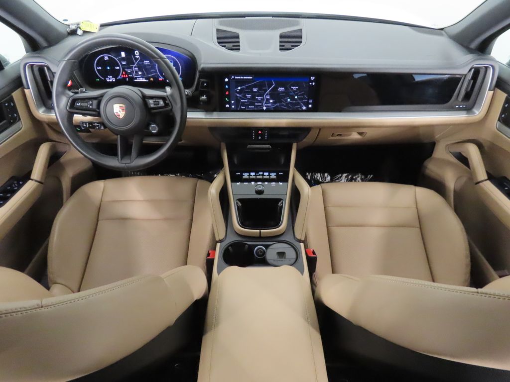 Thumbnail: 2025 Porsche Cayenne - 16
