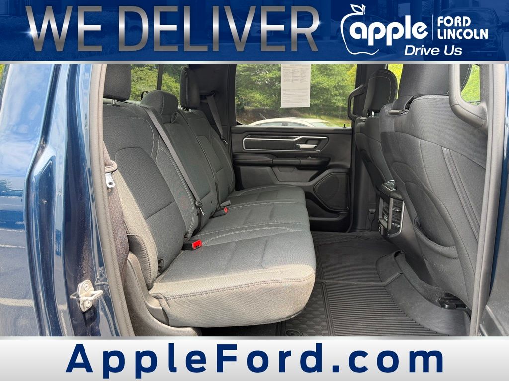 2021 Ram 1500 Big Horn Crew Cab 4x4 5'7" Box
