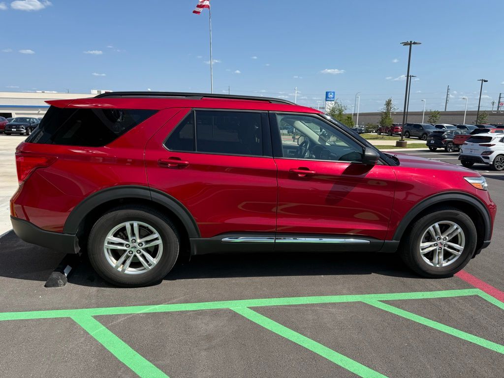 Thumbnail: 2020 Ford Explorer - 8