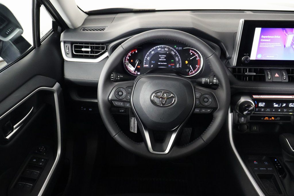 Thumbnail: 2025 Toyota RAV4 - 3