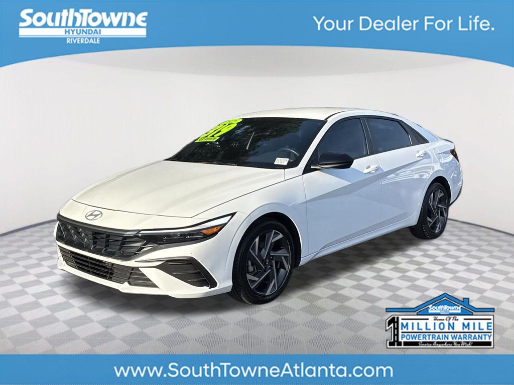Serenity White 2025 Hyundai Elantra Sedan Front-Wheel Drive Continuously Variable Transmission