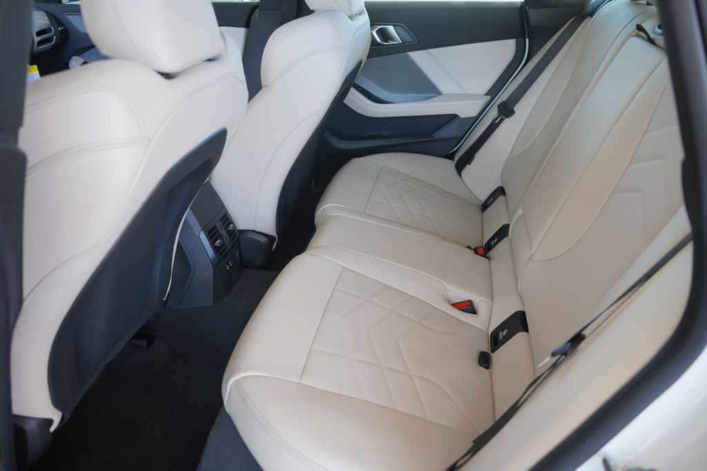 Thumbnail: 2026 BMW 2 Series - 19