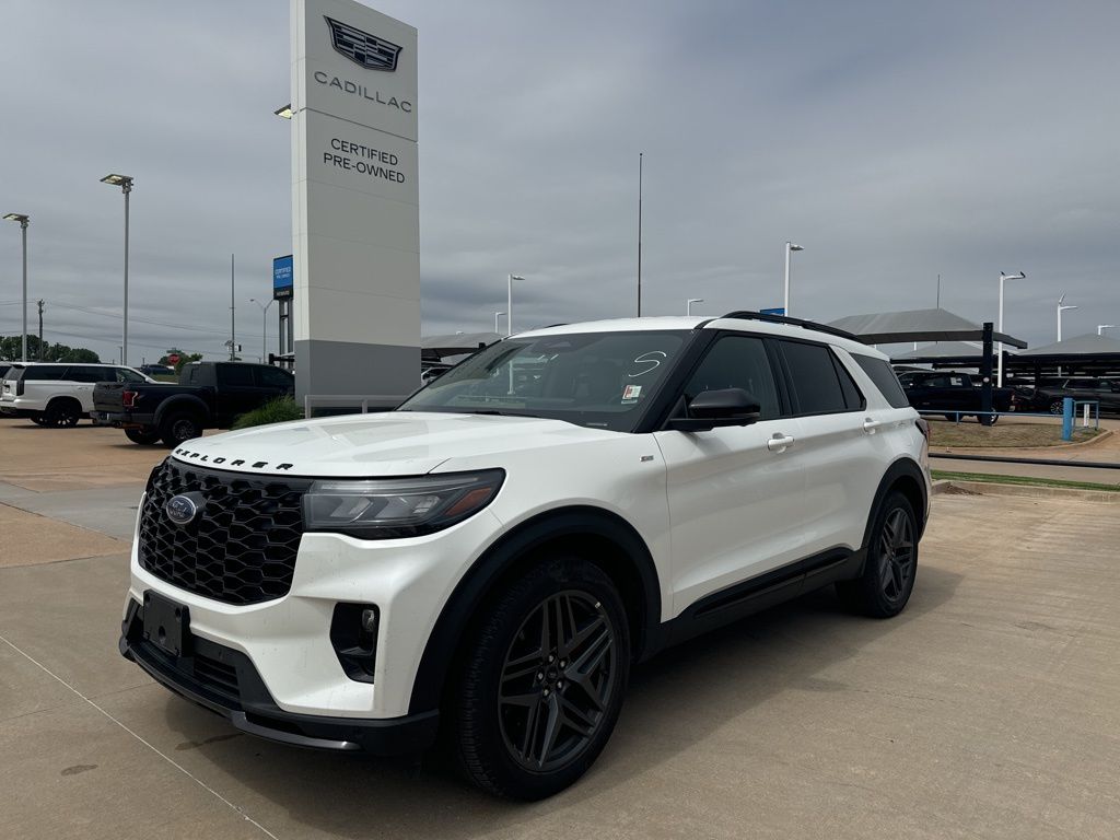 White Metallic 2025 Ford Explorer ST-Line AWD SUV / Crossover All-Wheel Drive Automatic