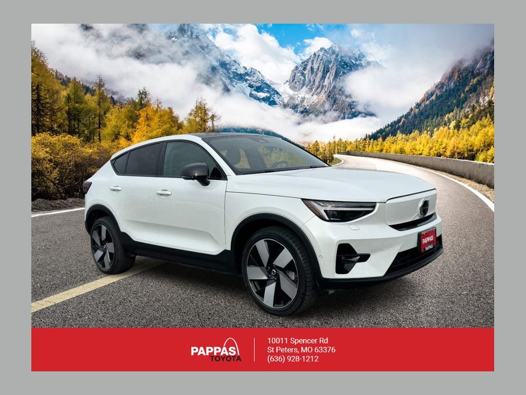 White 2023 Volvo C40 Recharge Twin Ultimate eAWD SUV / Crossover All-Wheel Drive 1-Speed Automatic