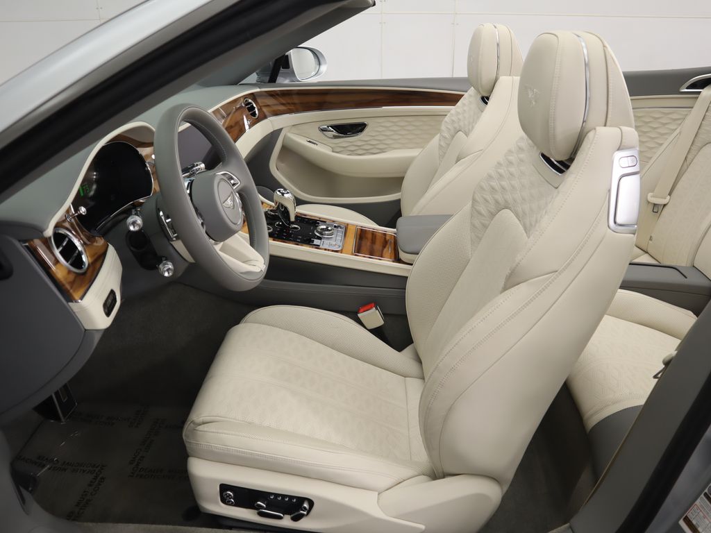 Thumbnail: 2025 Bentley Continental - 27