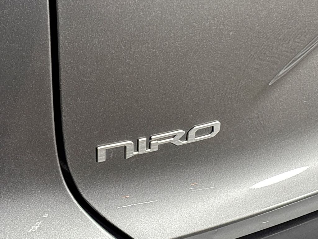 2024 Kia Niro EX Touring