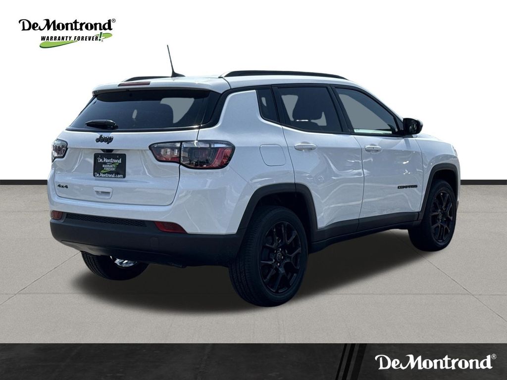 2026 Jeep Compass Latitude White at Victoria Chrysler Dodge Jeep Ram