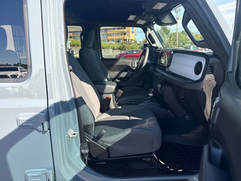 Used 2024 Jeep Wrangler SUV