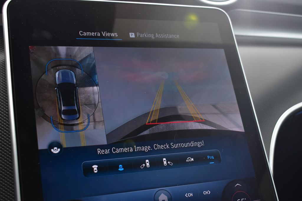 Thumbnail: 2025 Mercedes-Benz C-Class - 20