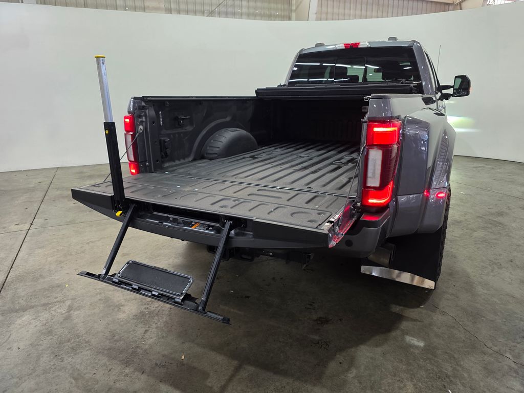 2021 Ford F-350SD Limited