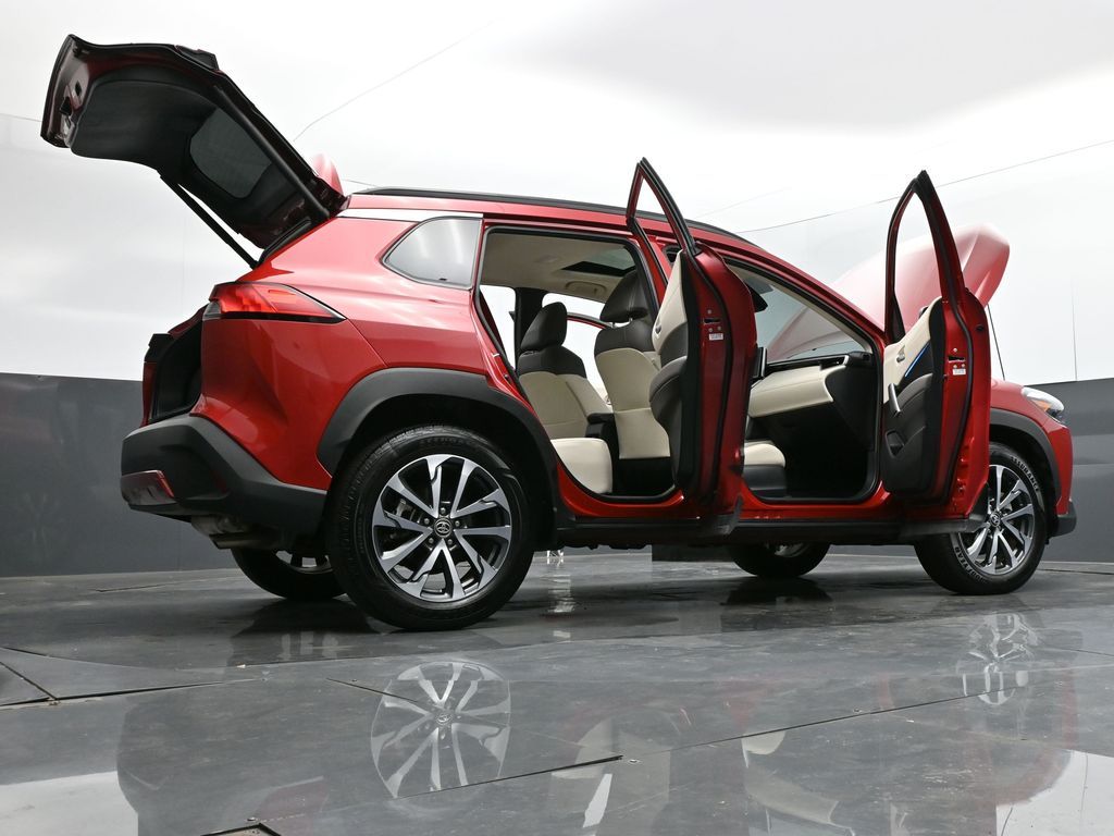 2023 Toyota Corolla Cross XLE