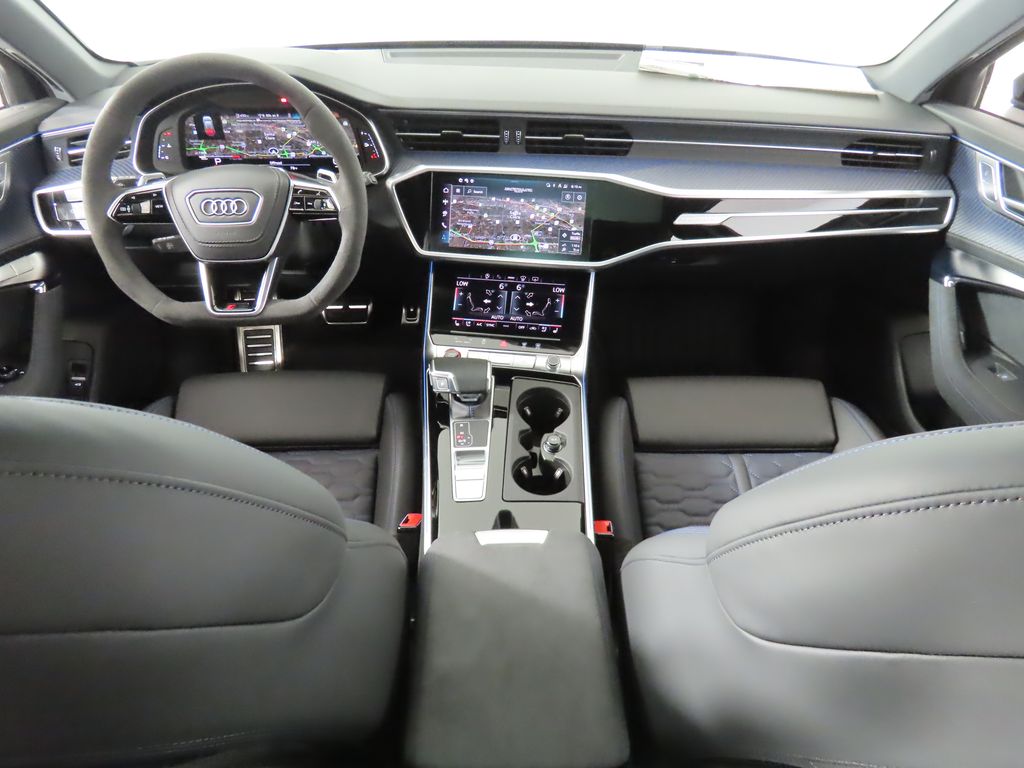 Thumbnail: 2025 Audi RS 6 - 10