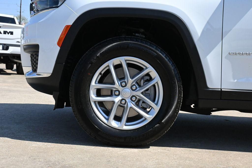 2026 Jeep Grand Cherokee L Laredo White at Victoria Chrysler Dodge Jeep Ram