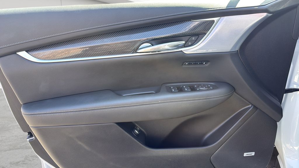 2024 Cadillac XT6