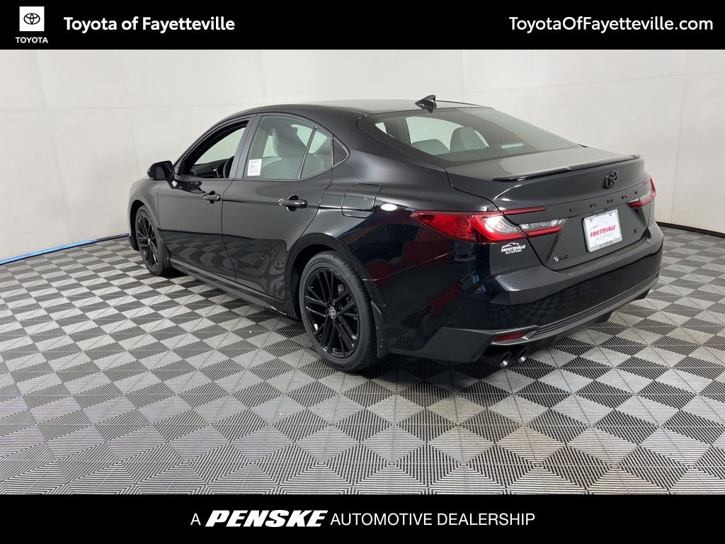 2025 Toyota Camry SE 13