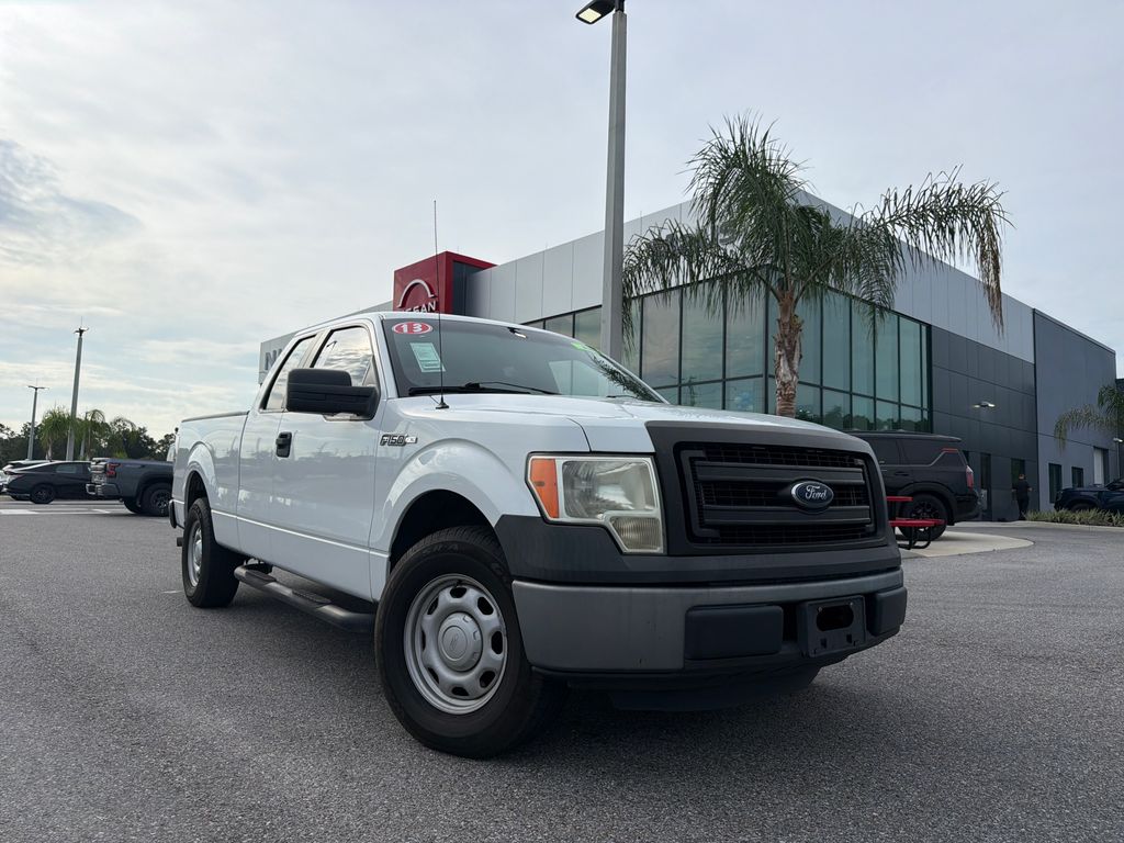 Oxford White 2013 Ford F-150 Pickup Truck 4X2 6-Speed Automatic