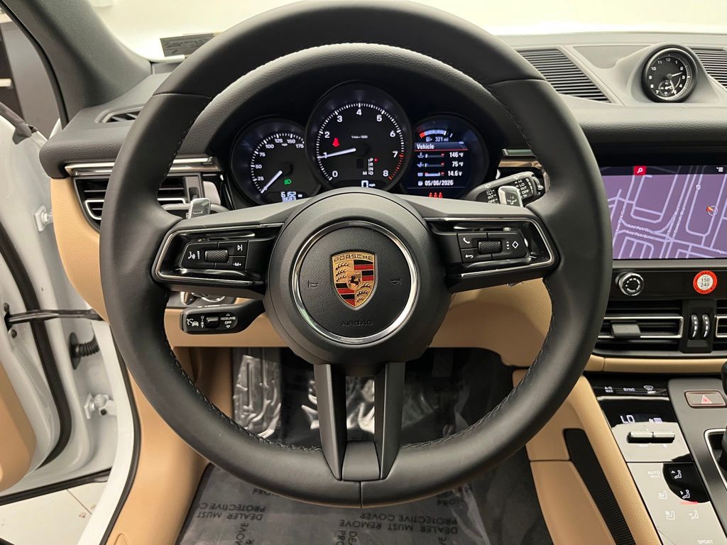 Thumbnail: 2026 Porsche Macan - 12