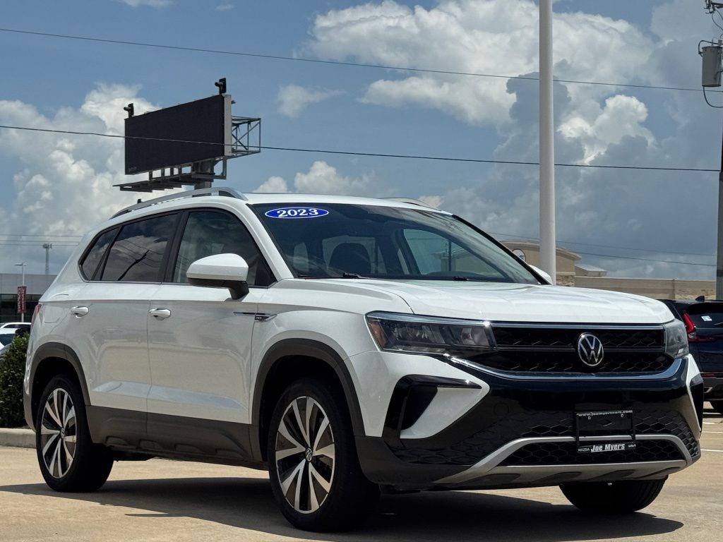 2023 Volkswagen Taos 1.5T SE - 11