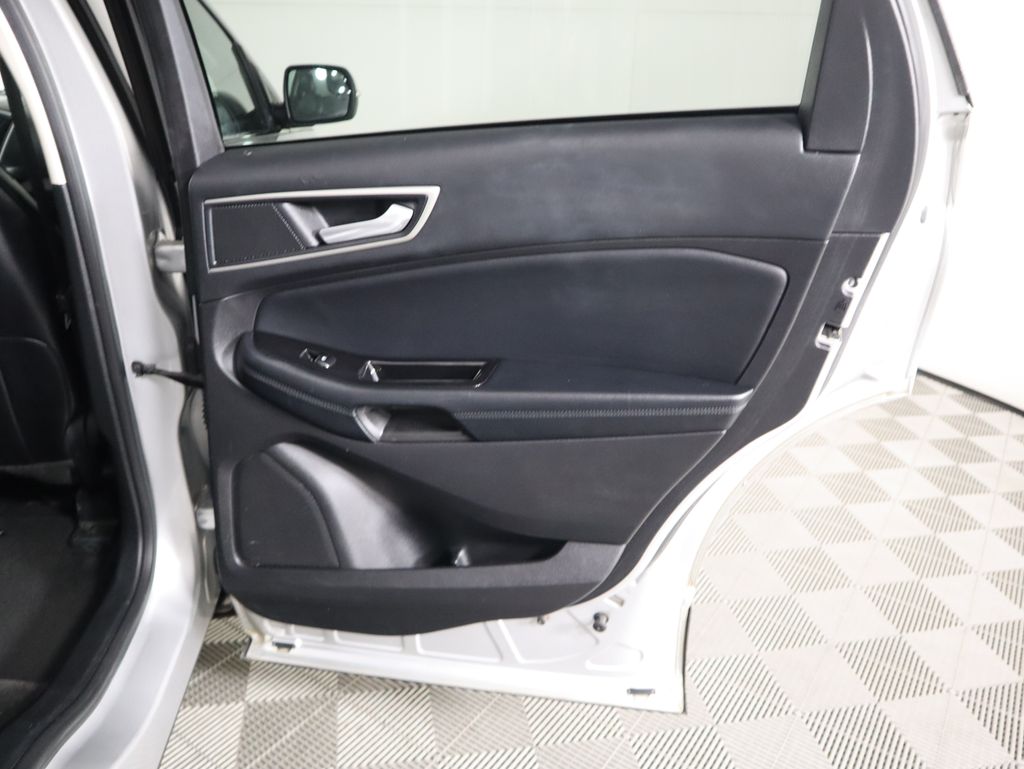 2017 Ford Edge SEL 27