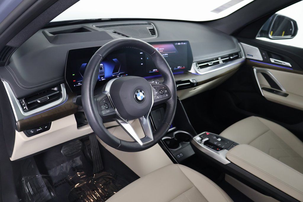 Thumbnail: 2025 BMW X1 - 7