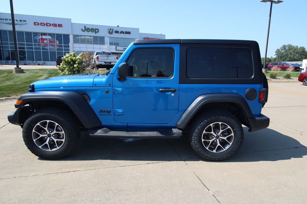Used 2024 Jeep Wrangler SUV
