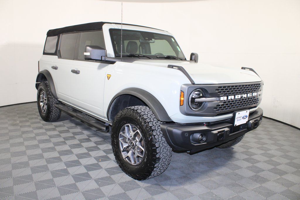 2023 Ford Bronco Badlands Advanced 4-Door 4WD