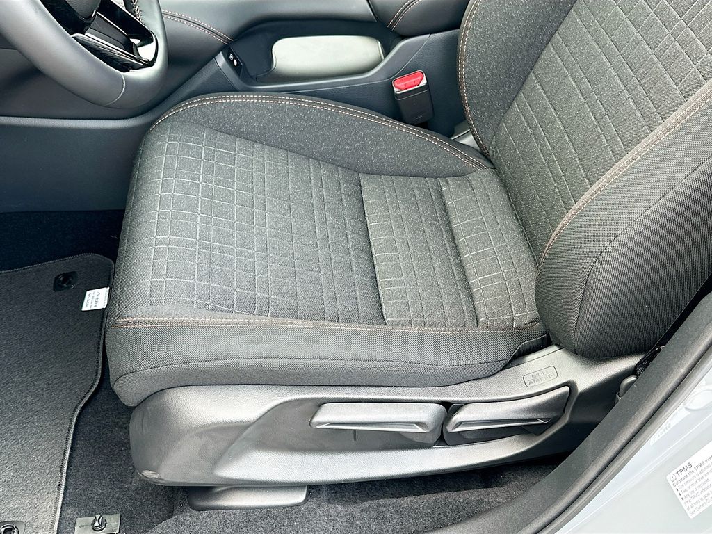 2025 Honda HR-V Sport 19