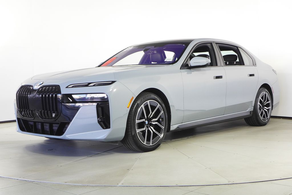 Thumbnail: 2023 BMW 7 Series - 2