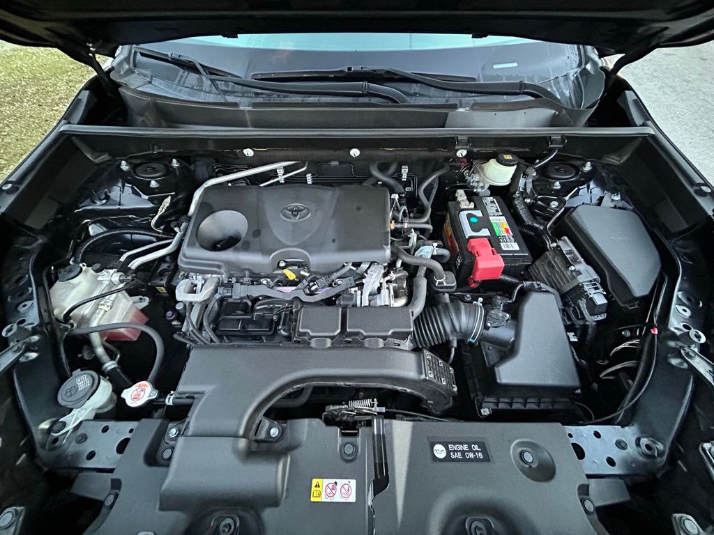 Thumbnail: 2020 Toyota RAV4 - 11