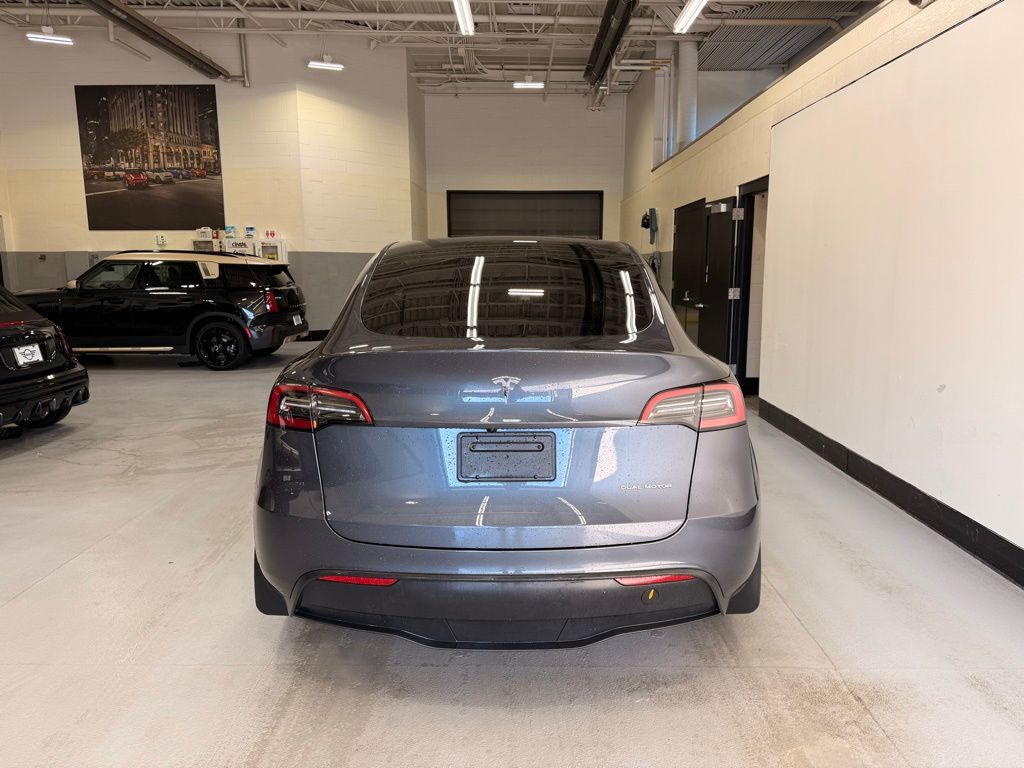 Thumbnail: 2023 Tesla Model Y - 4