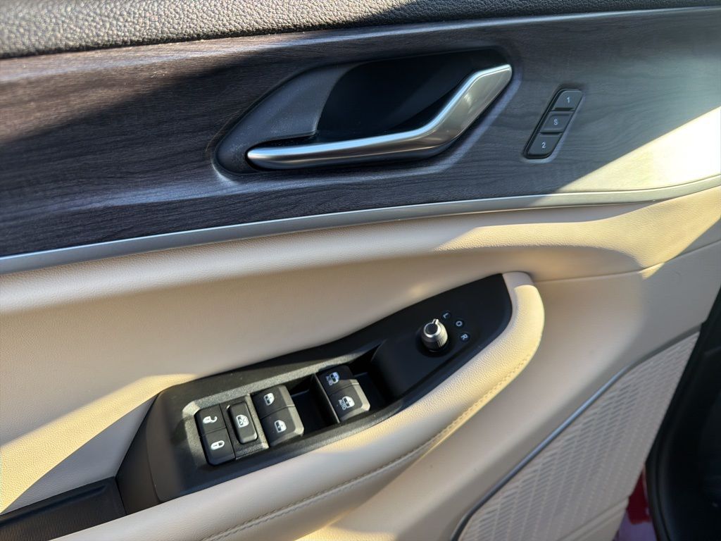 Thumbnail: 2021 Jeep Grand Cherokee L - 28