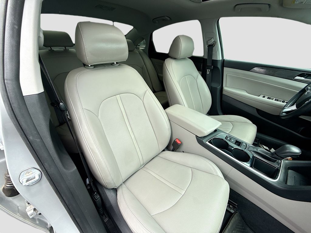2019 Hyundai Sonata Limited 28