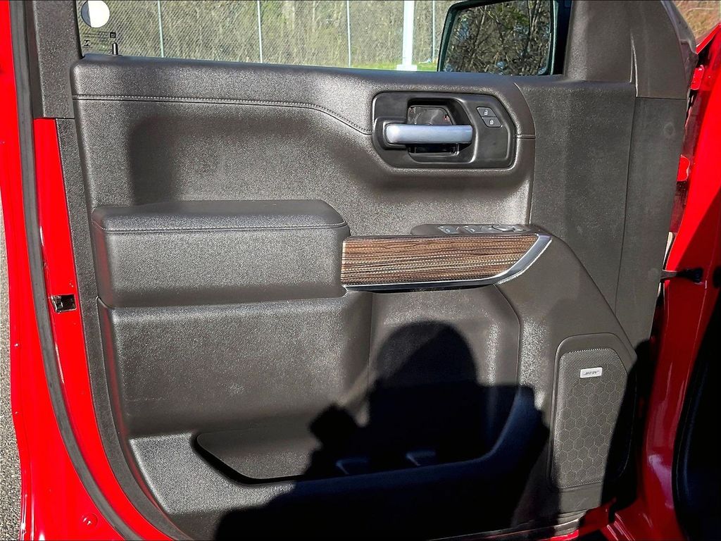 2021 Chevrolet Silverado 1500 — photo 9