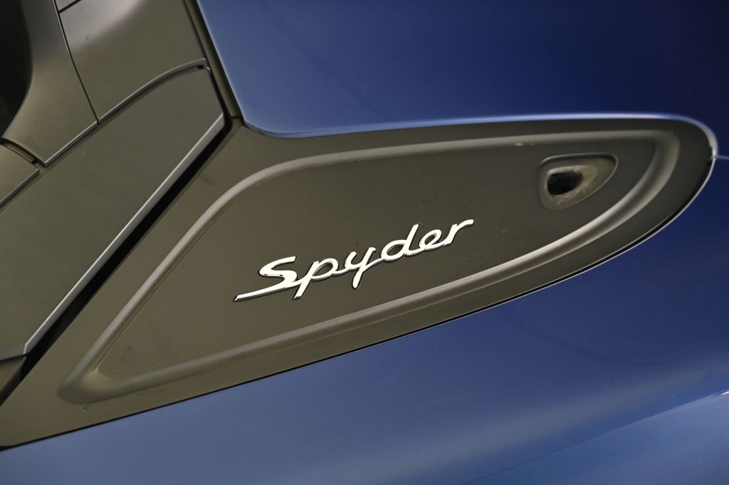 2021 Porsche   17