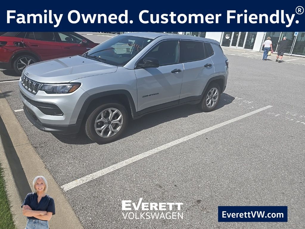 Silver Zynith Metallic Clearcoat 2025 Jeep Compass SUV / Crossover Four-Wheel Drive 8-Speed Automatic