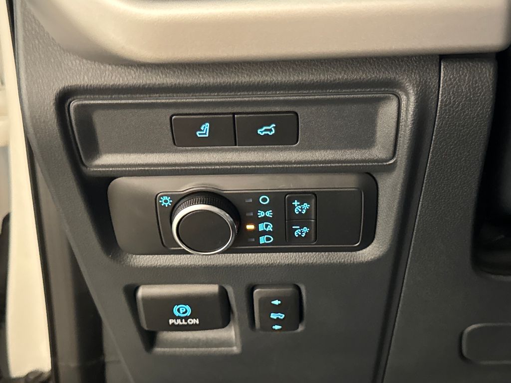 Certified Used 2022 White Ford XLT image 22