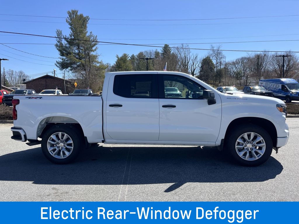 2025 Chevrolet Silverado 1500 Custom photo