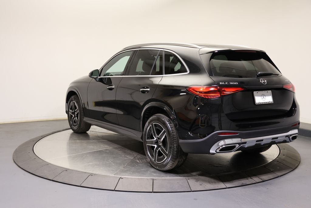 Thumbnail: 2026 Mercedes-Benz GLC - 5