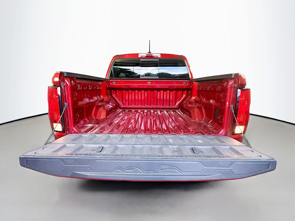 Thumbnail: 2024 Chevrolet Colorado - 26