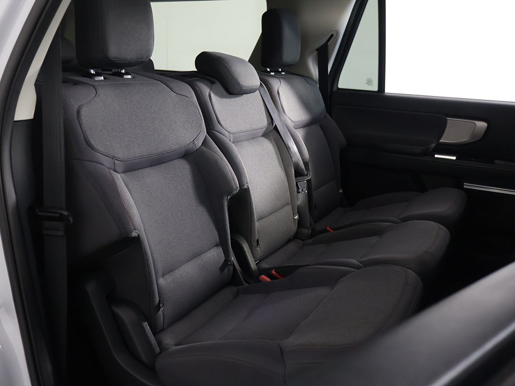 Used 2025 Silver Ford Active image 33