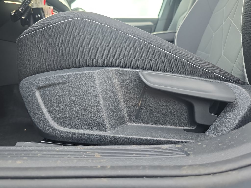 2025 Volkswagen Jetta 1.5T Sport photo