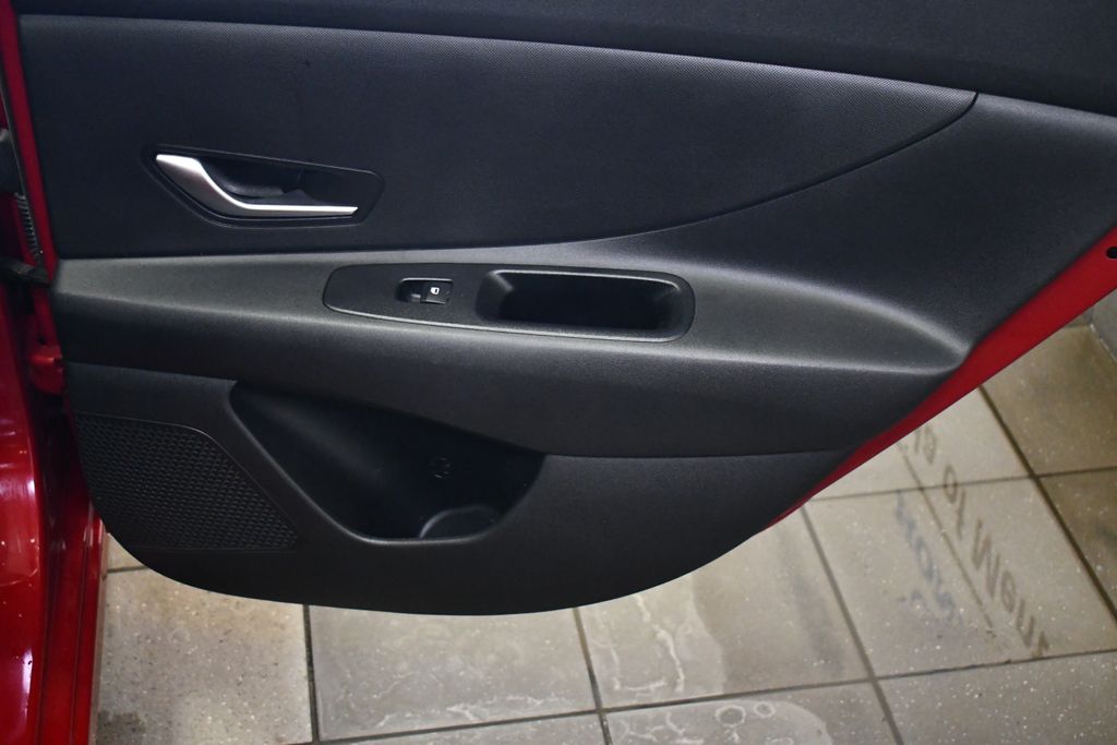 Thumbnail: 2021 Hyundai Elantra - 28