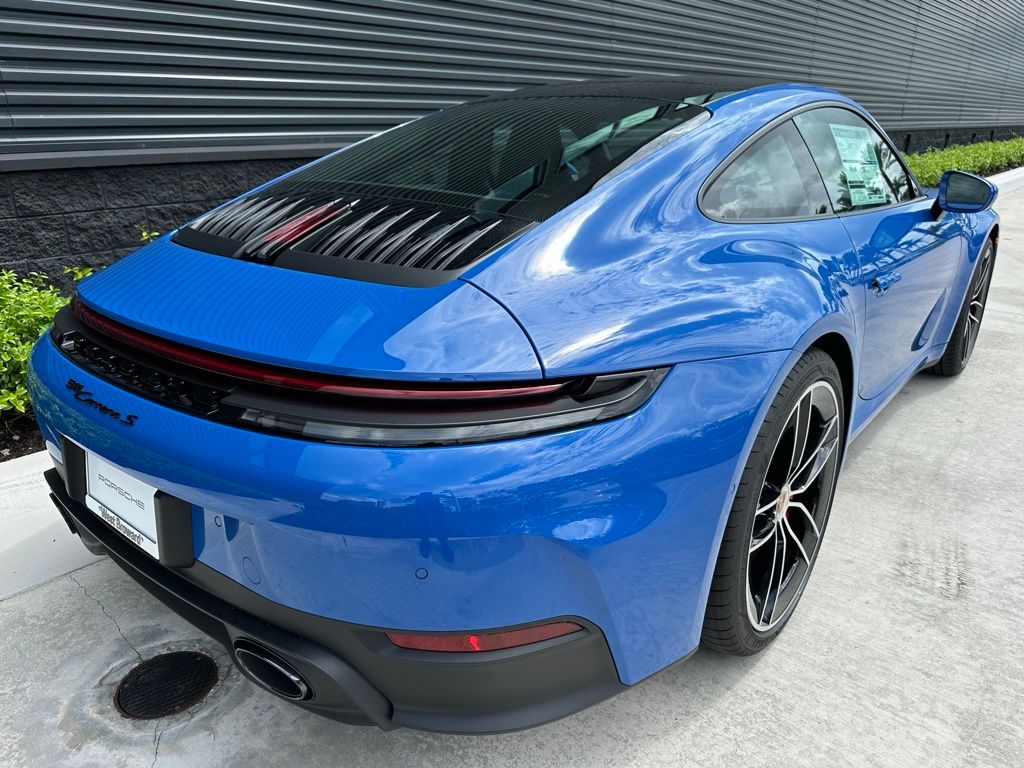 Thumbnail: 2025 Porsche 911 - 9