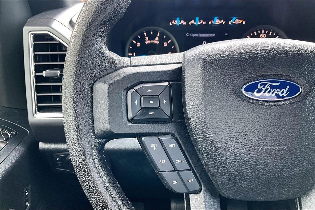 Used 2016 Red Ford XLT image 20