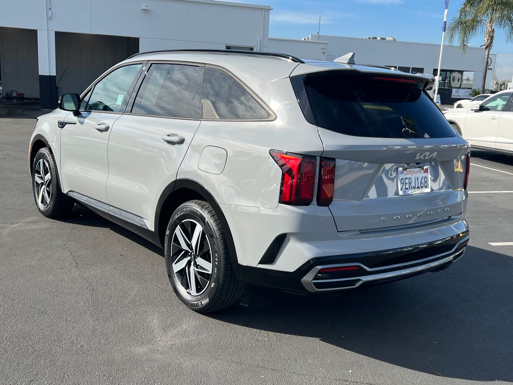 Thumbnail: 2022 Kia Sorento - 9
