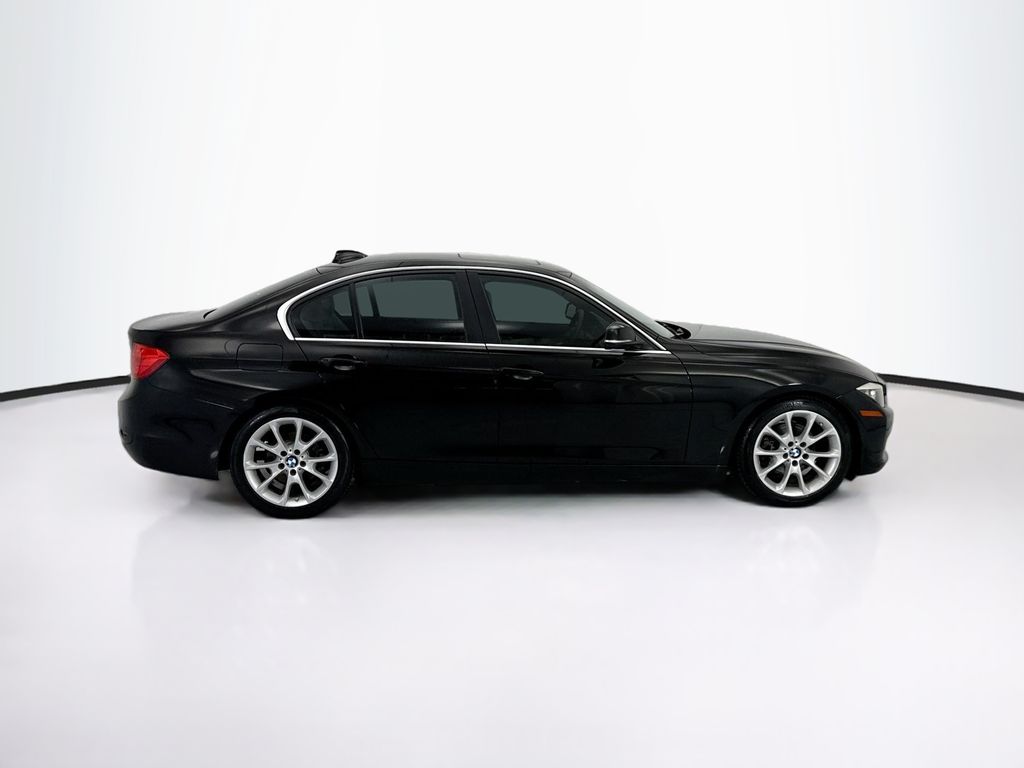 Thumbnail: 2015 BMW 3 Series - 4