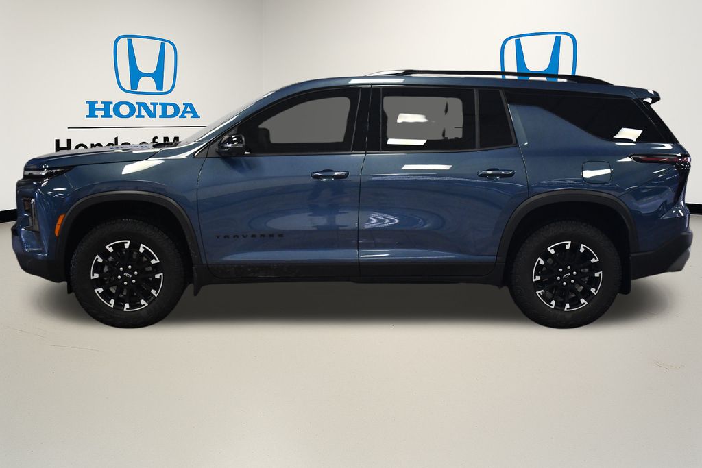 Thumbnail: 2025 Chevrolet Traverse - 2